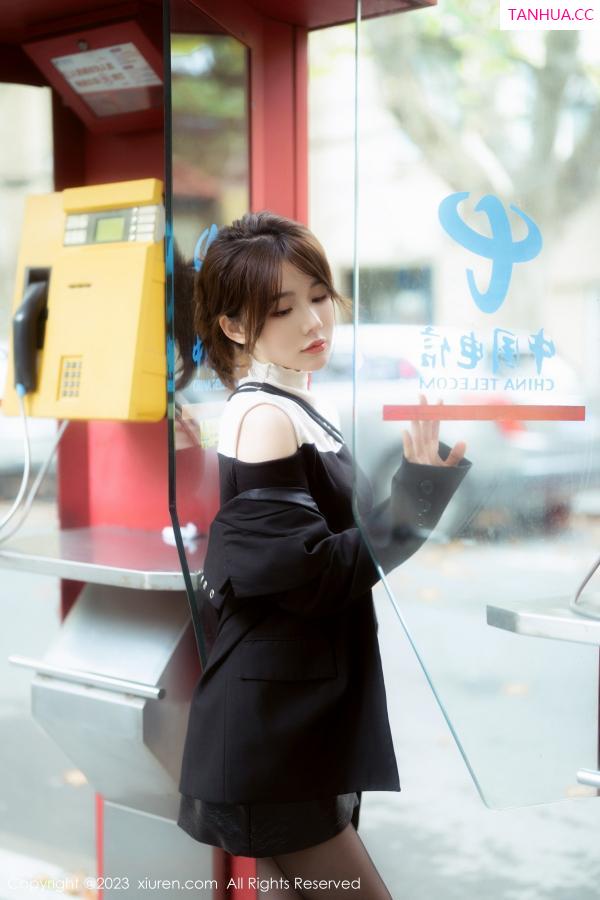 婠婠么  [XiuRen]高清写真图 2023.01.04 No.6080 婠婠么 黑丝美腿第14张图片